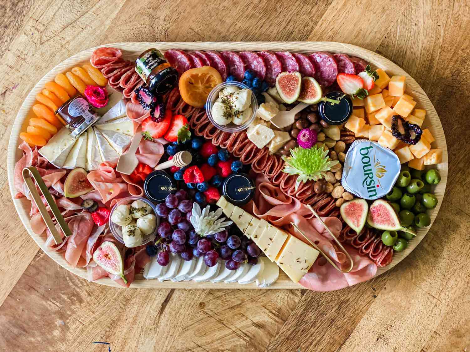 Crafting the Perfect Cheese Board: A Guide to Savory Delights