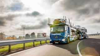 On the Move: A Comprehensive Guide to Auto Transport Services
